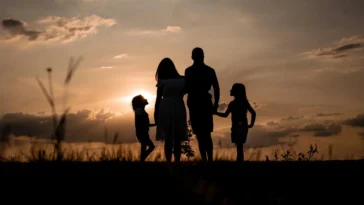 technology can be a valuable aid during family crisis